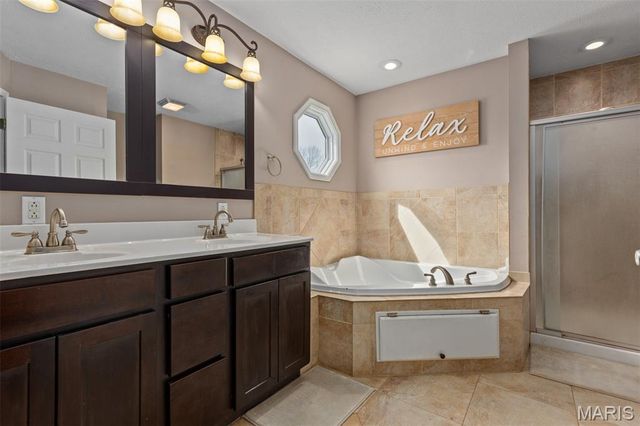 922 S Edwardsville Street, Staunton, IL 62088