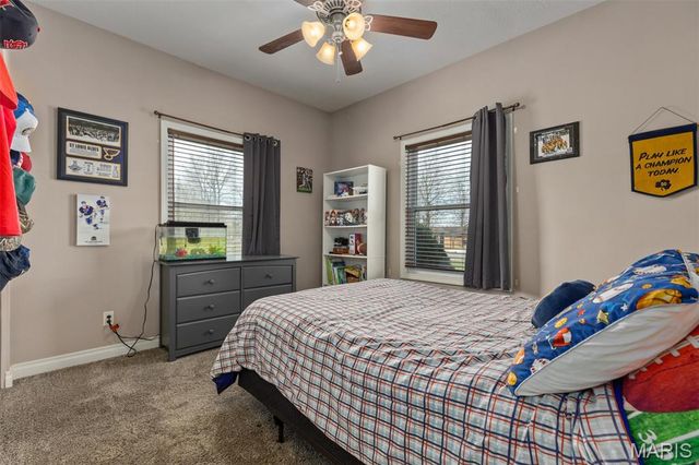 922 S Edwardsville Street, Staunton, IL 62088