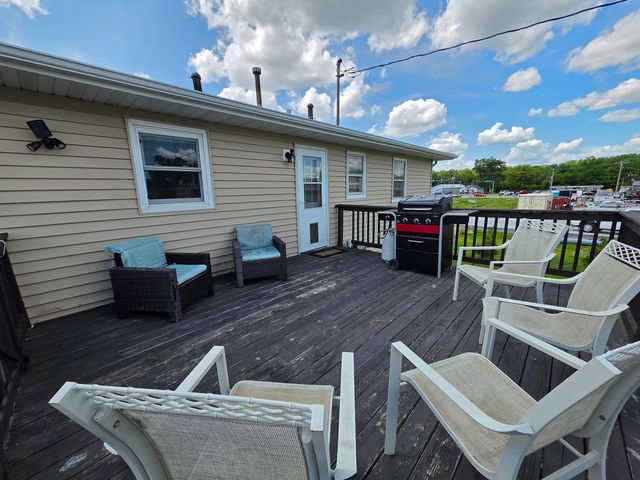 113 1st Street, Coal Valley, IL 61240