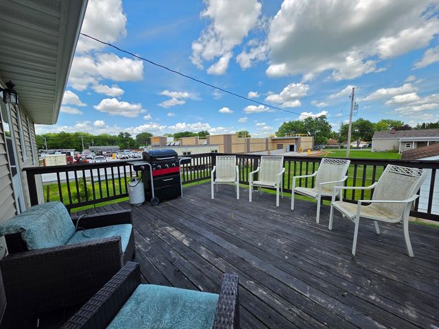 113 1st Street, Coal Valley, IL 61240