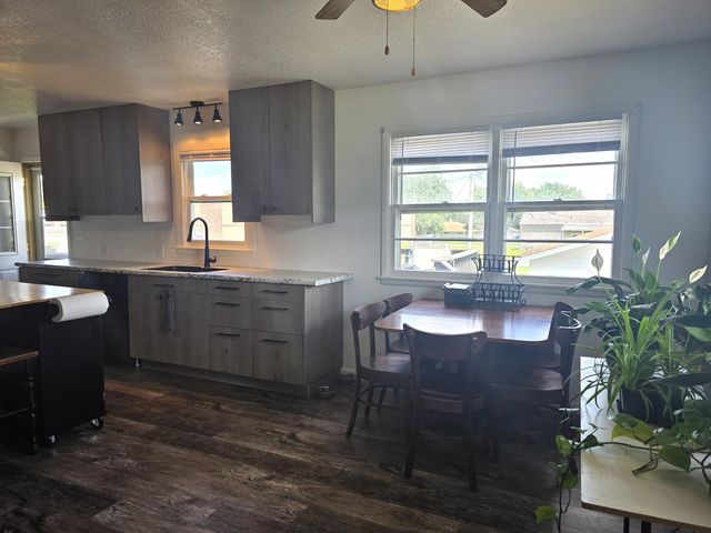 113 1st Street, Coal Valley, IL 61240