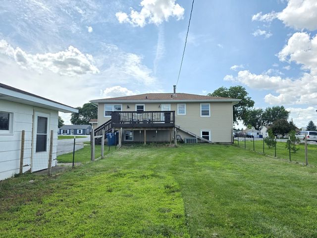 113 1st Street, Coal Valley, IL 61240