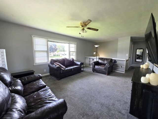 113 1st Street, Coal Valley, IL 61240