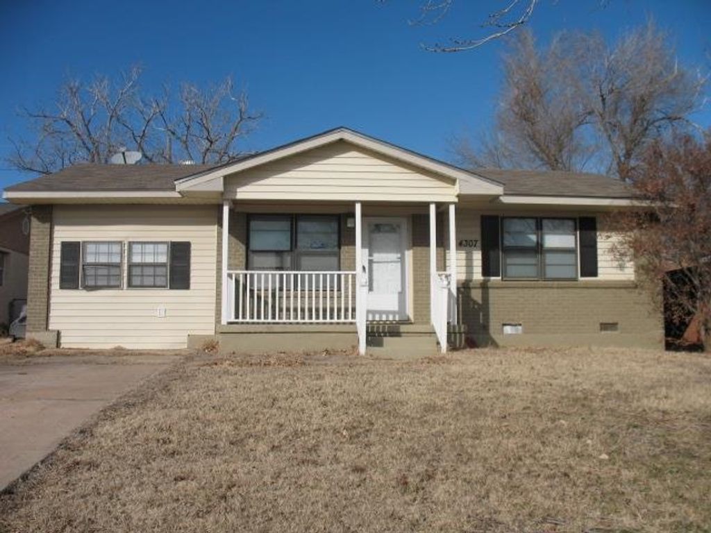 4307 NW Pollard, Lawton, OK 73505