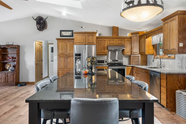 6 Briar Oaks Lane, Branson West, MO 65737