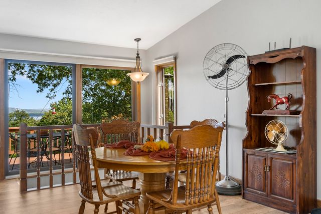 6 Briar Oaks Lane, Branson West, MO 65737