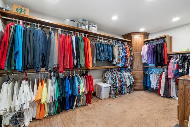 6 Briar Oaks Lane, Branson West, MO 65737