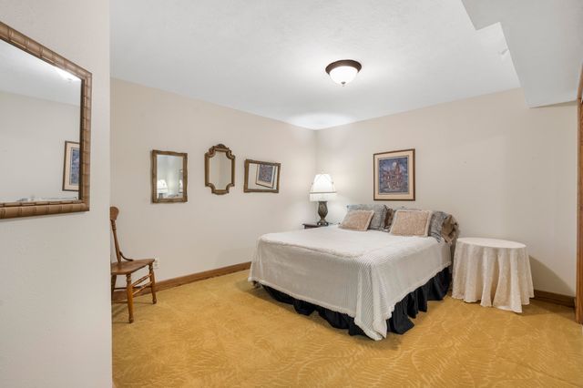 6 Briar Oaks Lane, Branson West, MO 65737