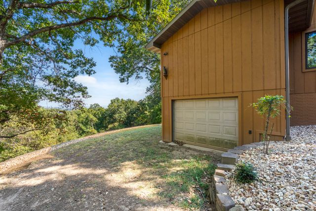 6 Briar Oaks Lane, Branson West, MO 65737