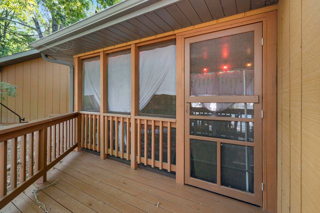 6 Briar Oaks Lane, Branson West, MO 65737