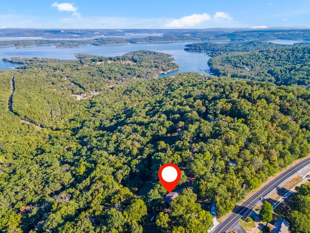 6 Briar Oaks Lane, Branson West, MO 65737