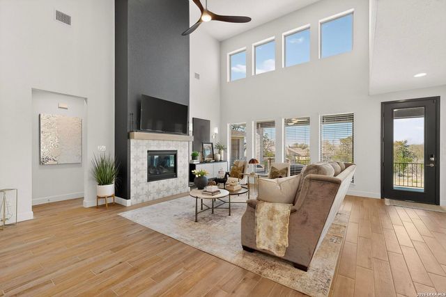 747 Alta Circle, New Braunfels, TX 78132