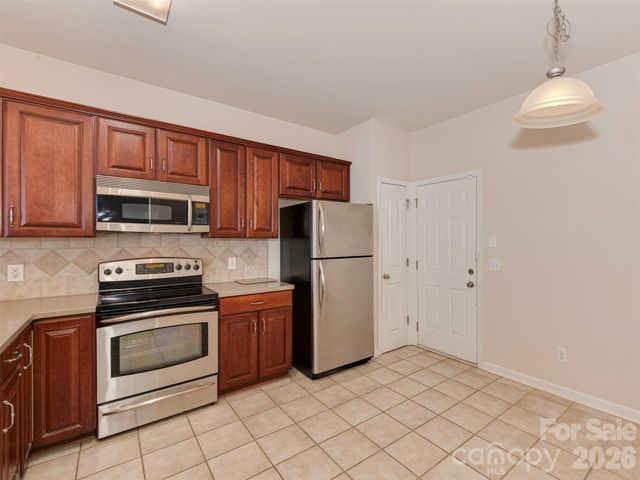 9044 Mcalwaine Preserve Avenue, Charlotte, NC 28277