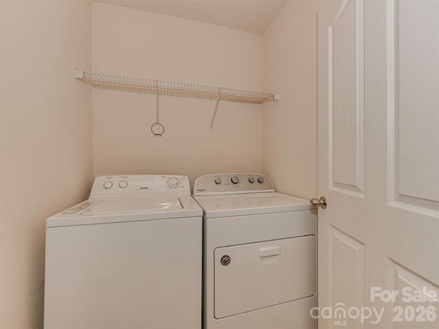 9044 Mcalwaine Preserve Avenue, Charlotte, NC 28277