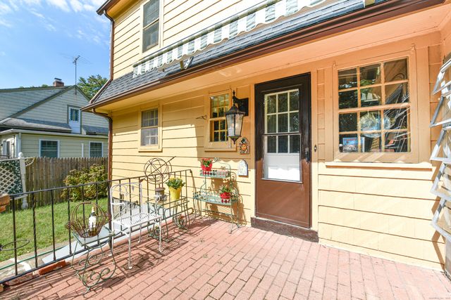 61 Villa Avenue, Fairfield, CT 06825