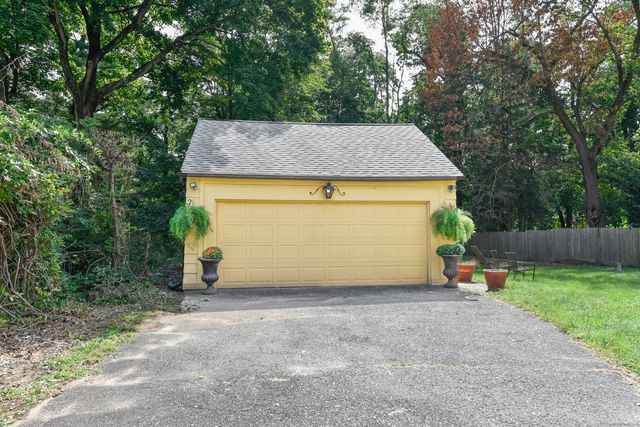 61 Villa Avenue, Fairfield, CT 06825