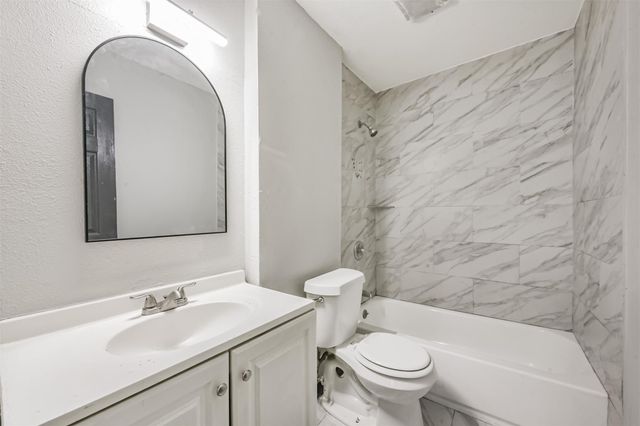 2718 Summertime Drive, Houston, TX 77045