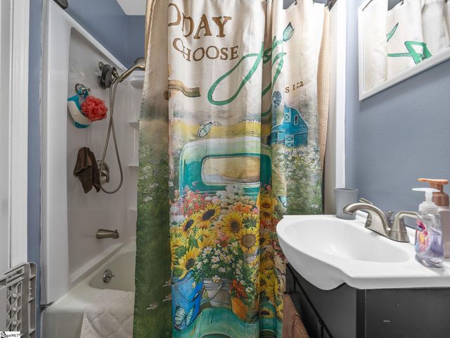 204 Martha Dendy Drive, Clinton, SC 29325