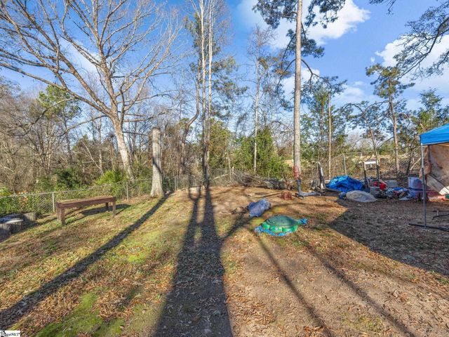 204 Martha Dendy Drive, Clinton, SC 29325