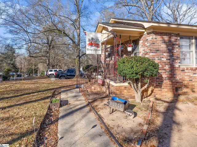 204 Martha Dendy Drive, Clinton, SC 29325