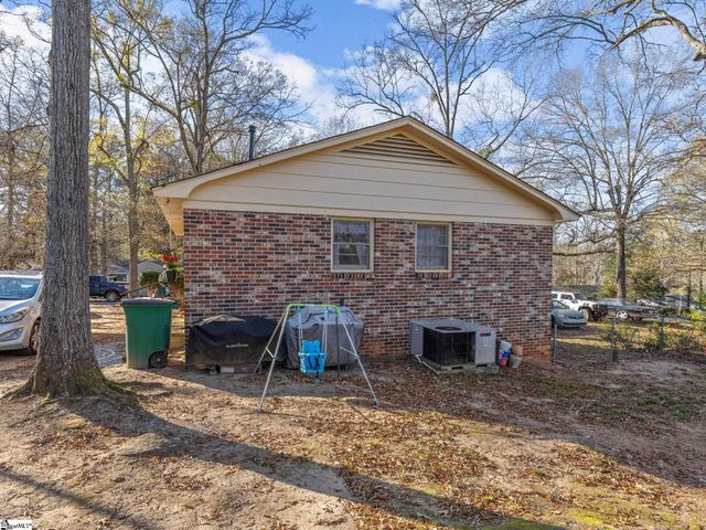 204 Martha Dendy Drive, Clinton, SC 29325