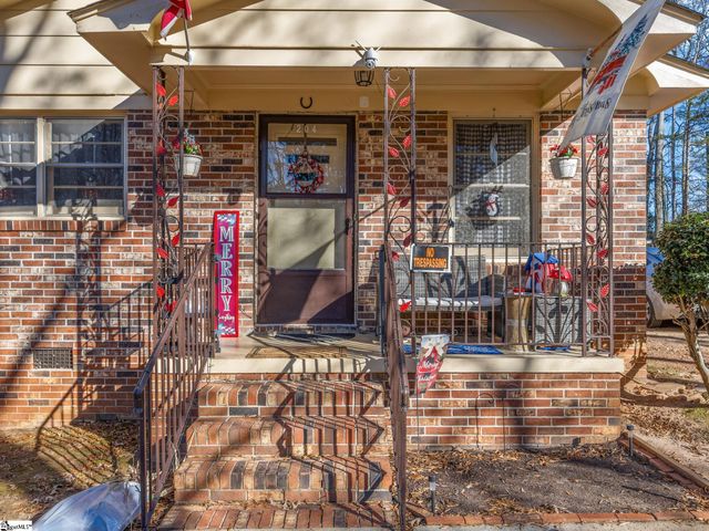 204 Martha Dendy Drive, Clinton, SC 29325