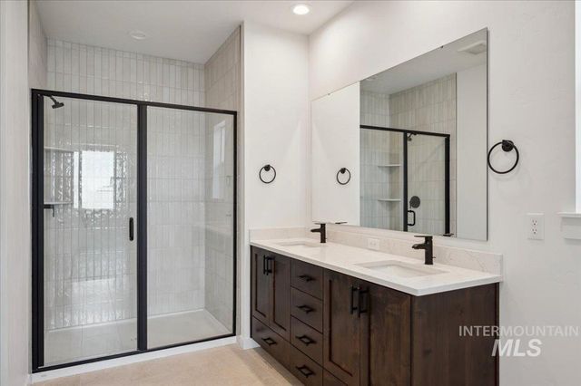8636 S Copperdale Ave, Kuna, ID 83642