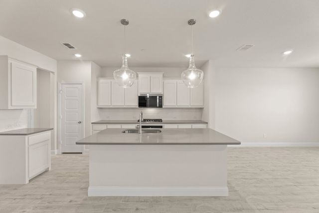 1967 Gentle Oak Trail, Corinth, TX 76210