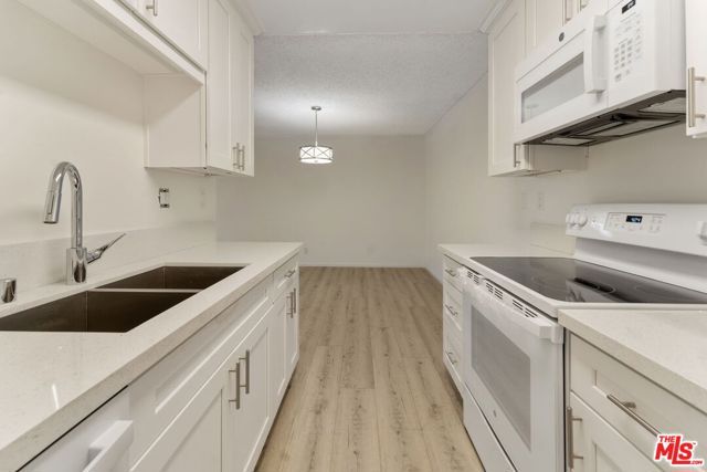 1114 12th Street 206, Santa Monica, CA 90403