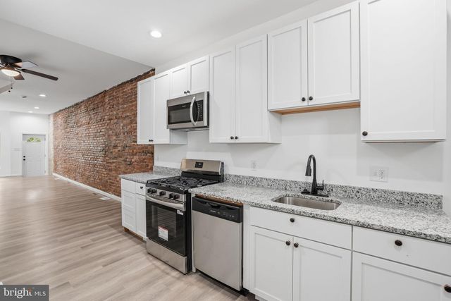 233 N LUZERNE AVE, Baltimore, MD 21224