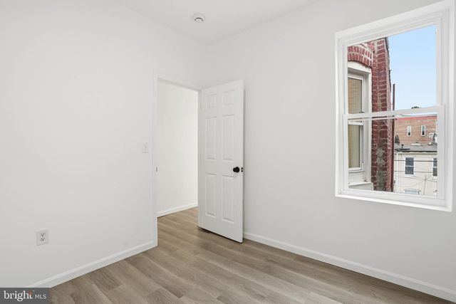 233 N LUZERNE AVE, Baltimore, MD 21224