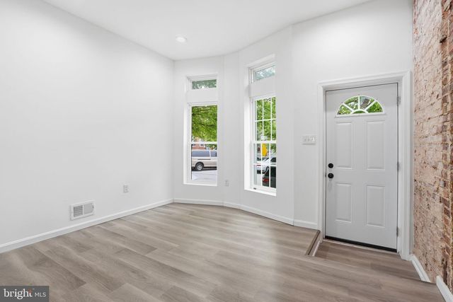 233 N LUZERNE AVE, Baltimore, MD 21224
