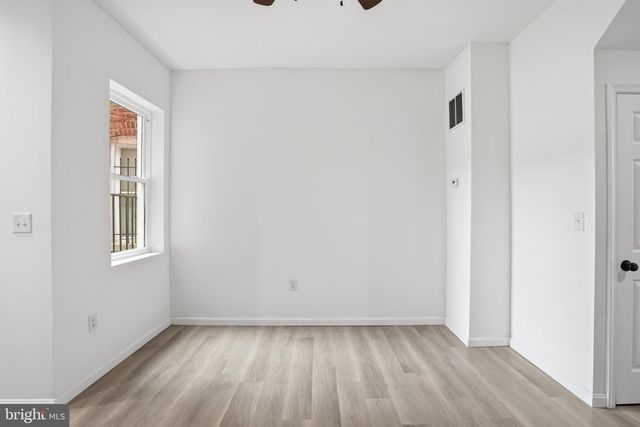 233 N LUZERNE AVE, Baltimore, MD 21224