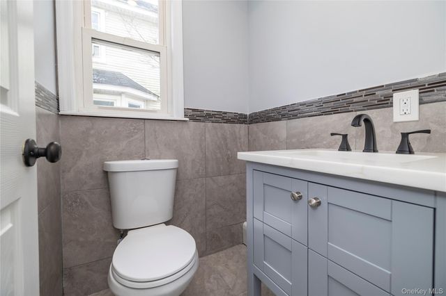 2962 Grand Avenue, Baldwin, NY 11510