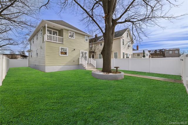 2962 Grand Avenue, Baldwin, NY 11510