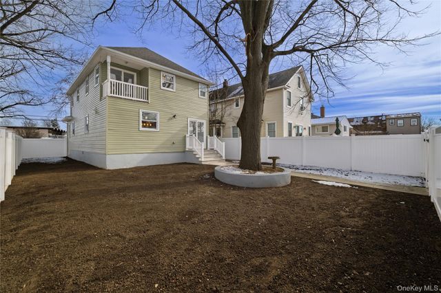 2962 Grand Avenue, Baldwin, NY 11510