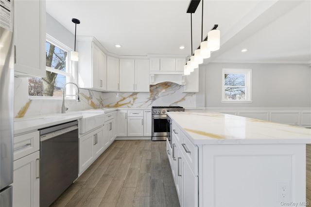 2962 Grand Avenue, Baldwin, NY 11510