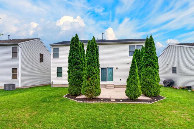 8839 Meadow Grass Lane, Lewis Center, OH 43035