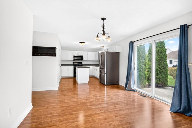 8839 Meadow Grass Lane, Lewis Center, OH 43035