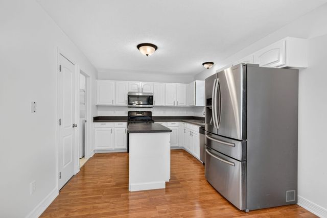 8839 Meadow Grass Lane, Lewis Center, OH 43035