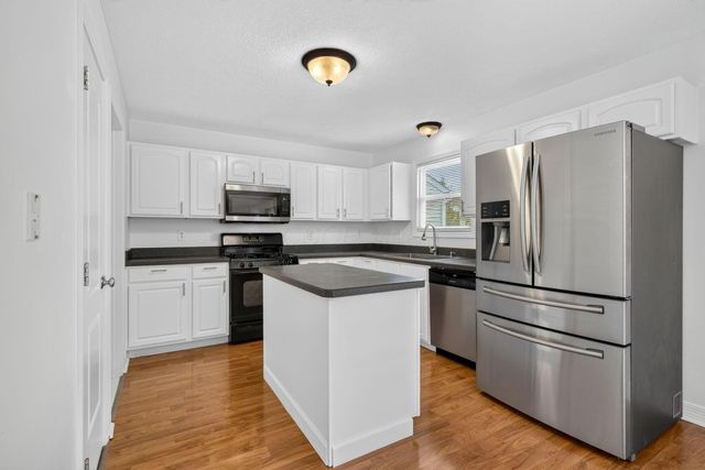 8839 Meadow Grass Lane, Lewis Center, OH 43035