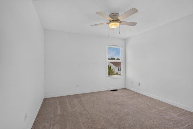 8839 Meadow Grass Lane, Lewis Center, OH 43035