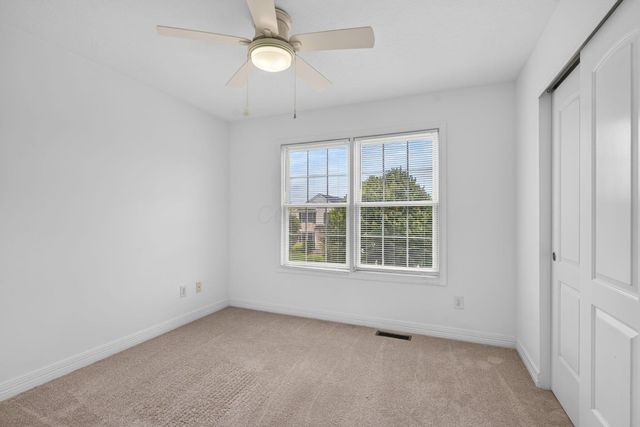 8839 Meadow Grass Lane, Lewis Center, OH 43035