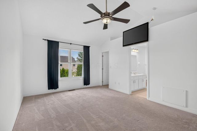 8839 Meadow Grass Lane, Lewis Center, OH 43035