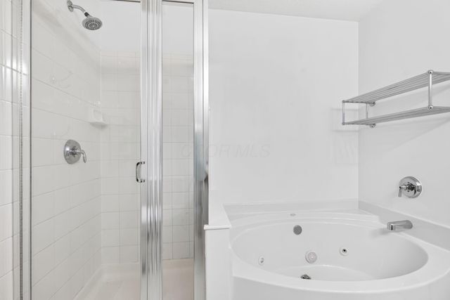 8839 Meadow Grass Lane, Lewis Center, OH 43035