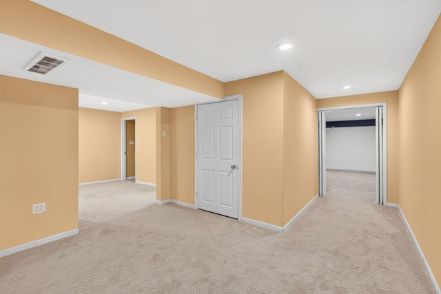 8839 Meadow Grass Lane, Lewis Center, OH 43035