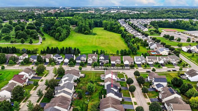 8839 Meadow Grass Lane, Lewis Center, OH 43035