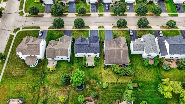 8839 Meadow Grass Lane, Lewis Center, OH 43035