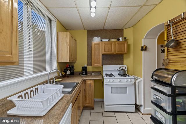 2314 W OAKDALE ST, Philadelphia, PA 19132