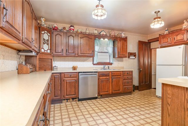 388 Cedarwood Terrace, Rochester, NY 14609